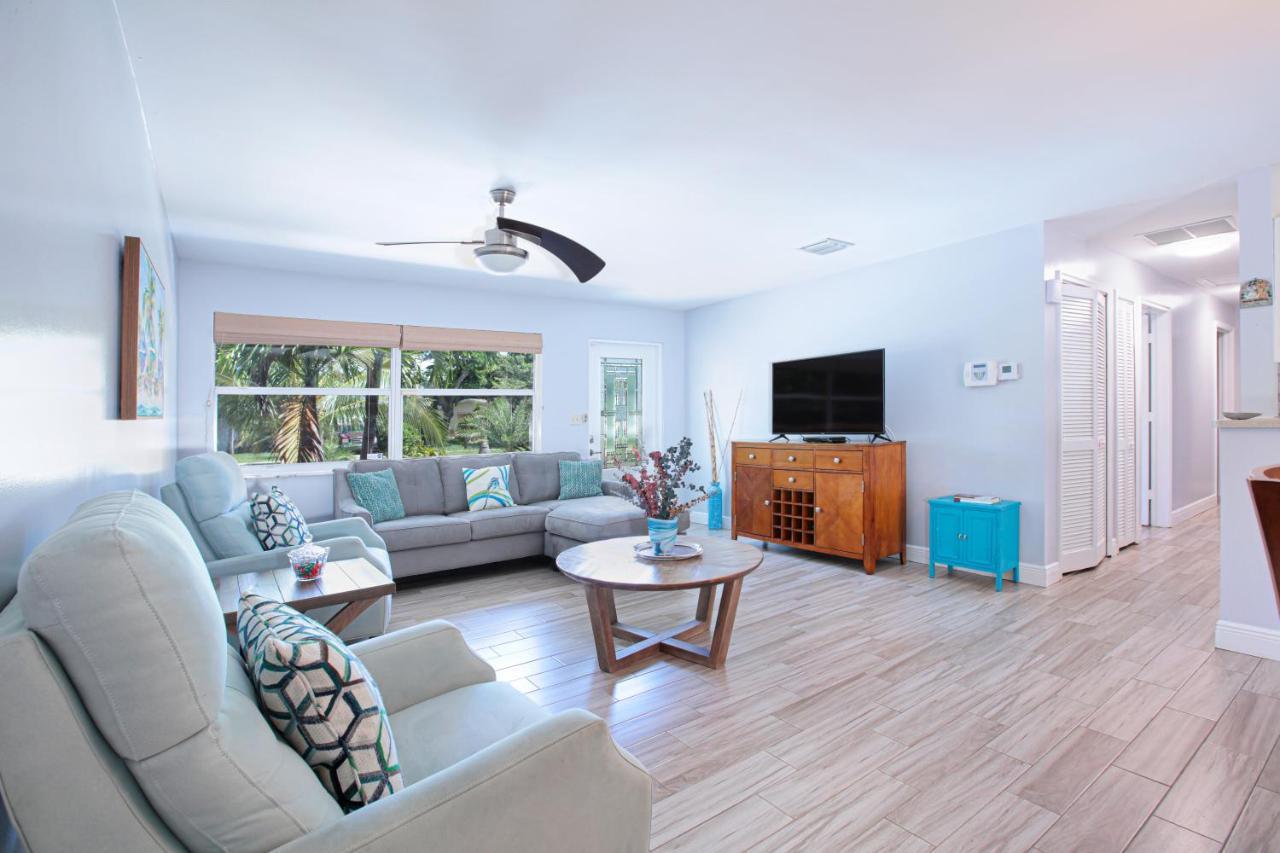 Beautiful Home With Pool And Outdoor Space West Palm Beach Kültér fotó