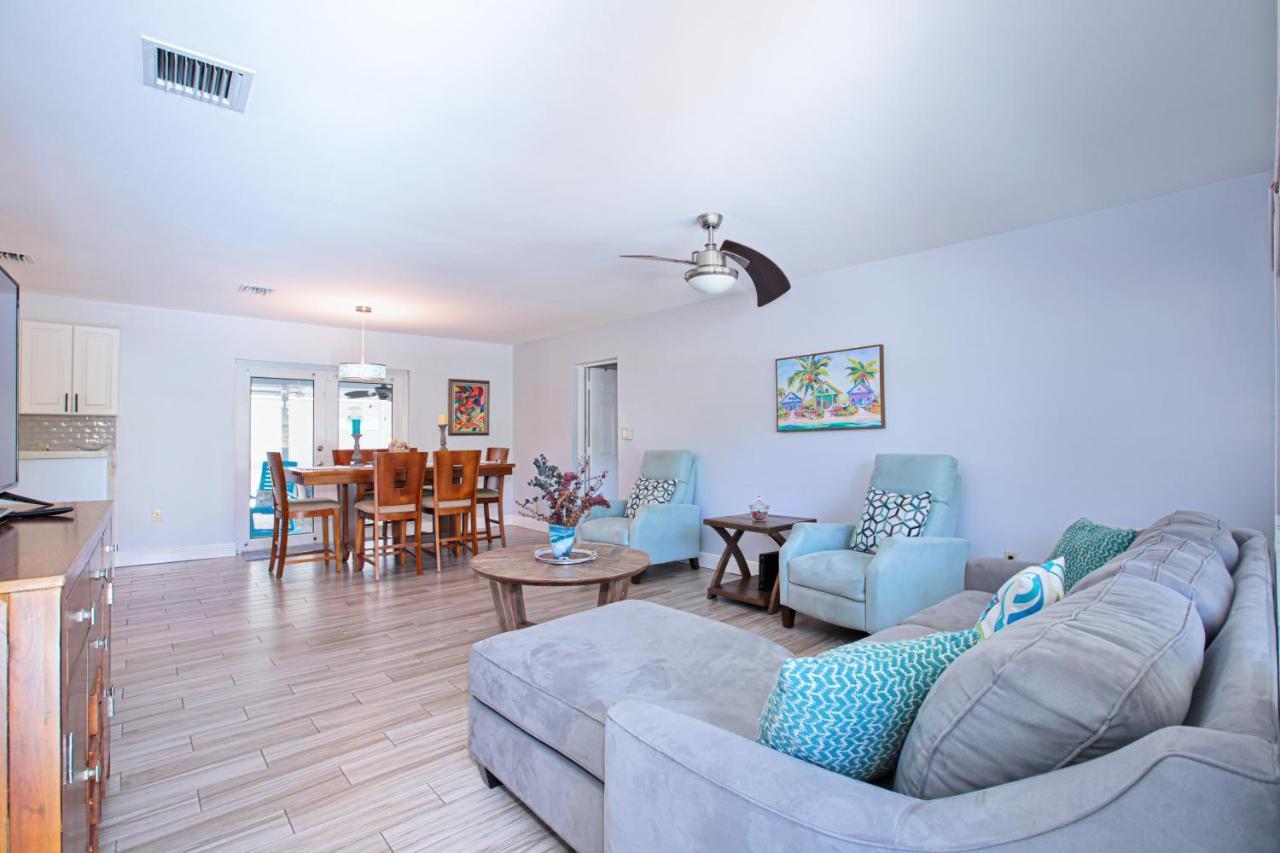 Beautiful Home With Pool And Outdoor Space West Palm Beach Kültér fotó